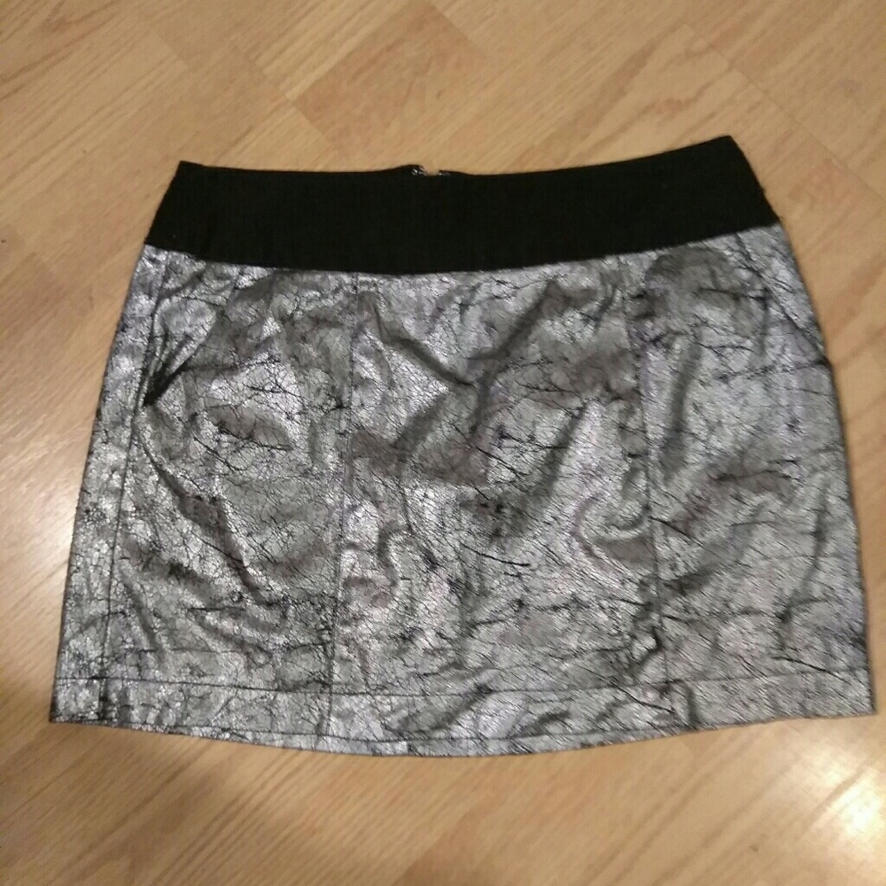 Metallic mini skirt